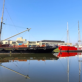 Marita im Funkraum Marita im Funkraum